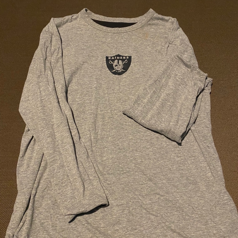 Pullover - Picture 2 of 2